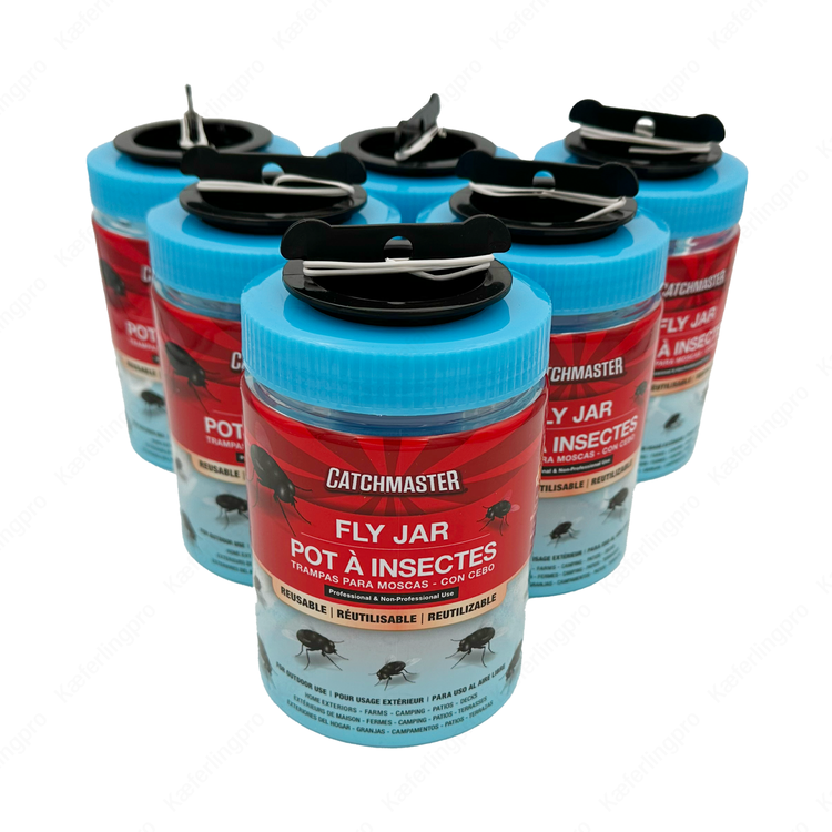 Fly Jar Produktfotos & Einsatzbilder: So fängt die Catchmaster Fliegenfalle Stuben-, Schmeiß- und Aasfliegen. Ideal für Terrasse, Gastro & Hof.